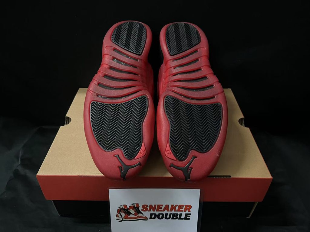 AIR JORDAN 12 RETRO Flu Game 2016 89 Jordan 12 Flu game (5)