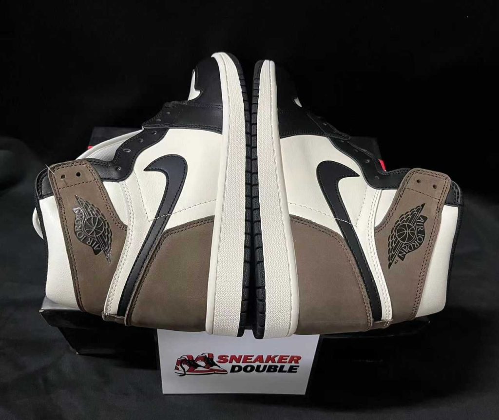AIR JORDAN 1 RETRO HIGH OG - Dark Mocha 2020 58 jordan 1 dark mocha (2)