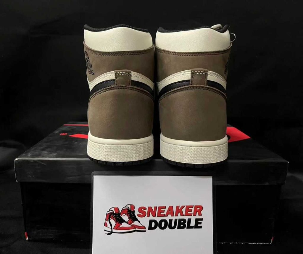 AIR JORDAN 1 RETRO HIGH OG - Dark Mocha 2020 57 jordan 1 dark mocha 6
