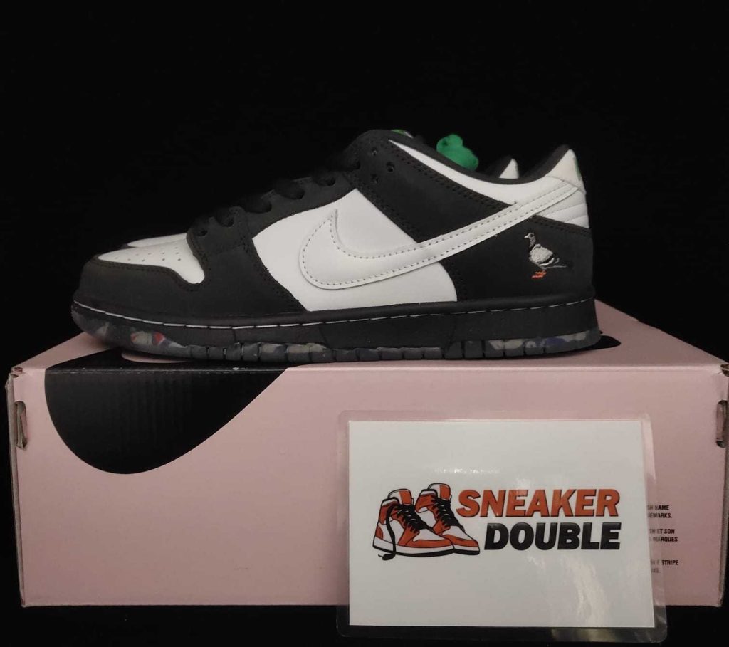 Staple x NIKE SB DUNK LOW PRO Panda Pigeon 84 pigeon panda dunks 2