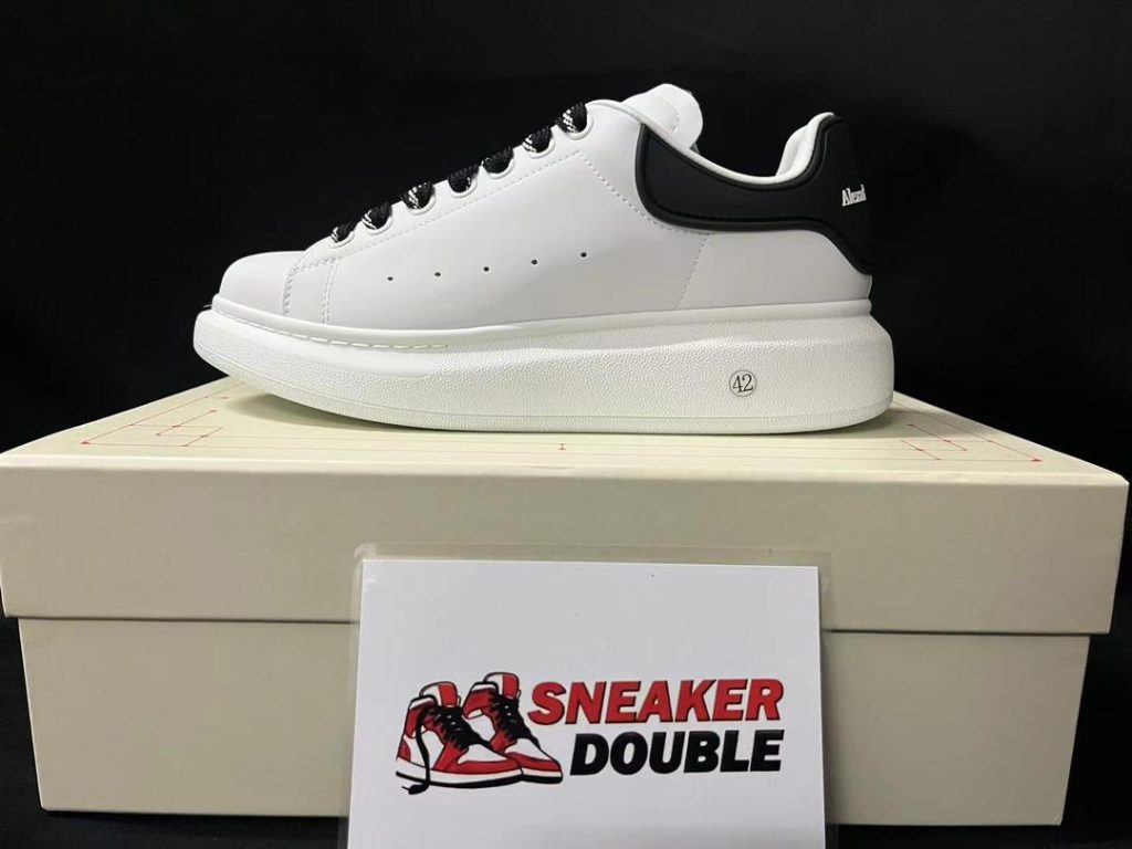 ALEXANDER MCQUEEN 4