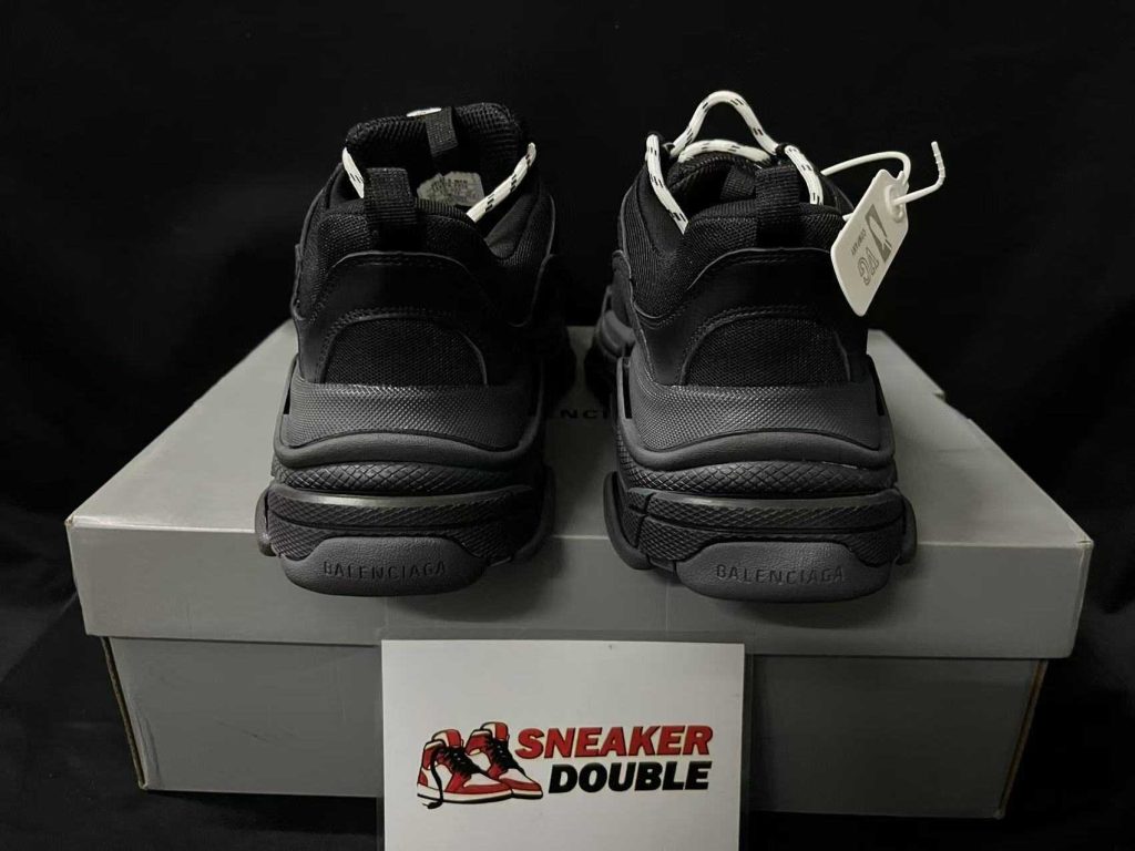 Balenciaga Triple S Black 57 BALENCIAGA TRIPLE S (6)