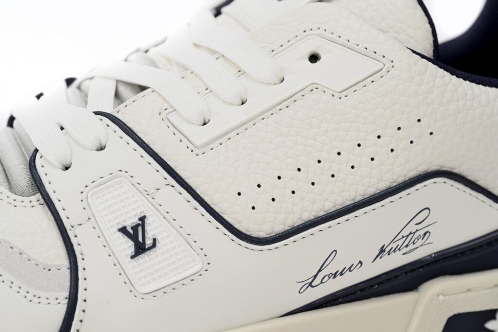 Louis Vuitton Trainer Sneaker Reps DK blue & White 54 image 4 compressed