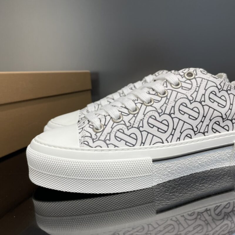 Burberry Cotton Sneaker - White Black Logo 16 burberry cotton sneaker 5 4