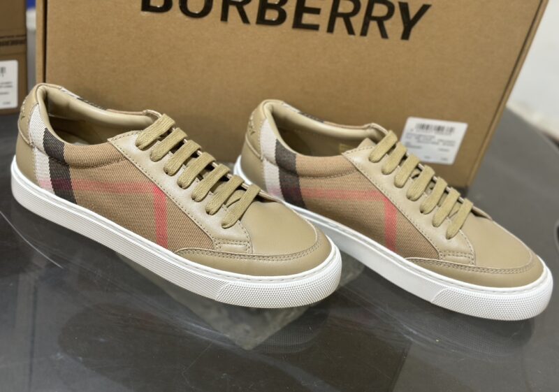 Burberry Low Top Plaid Tan Sneakers 8 burberry sneakers 5 4