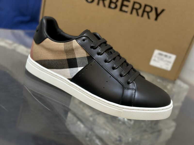 Burberry Low Top Sneaker- Check black