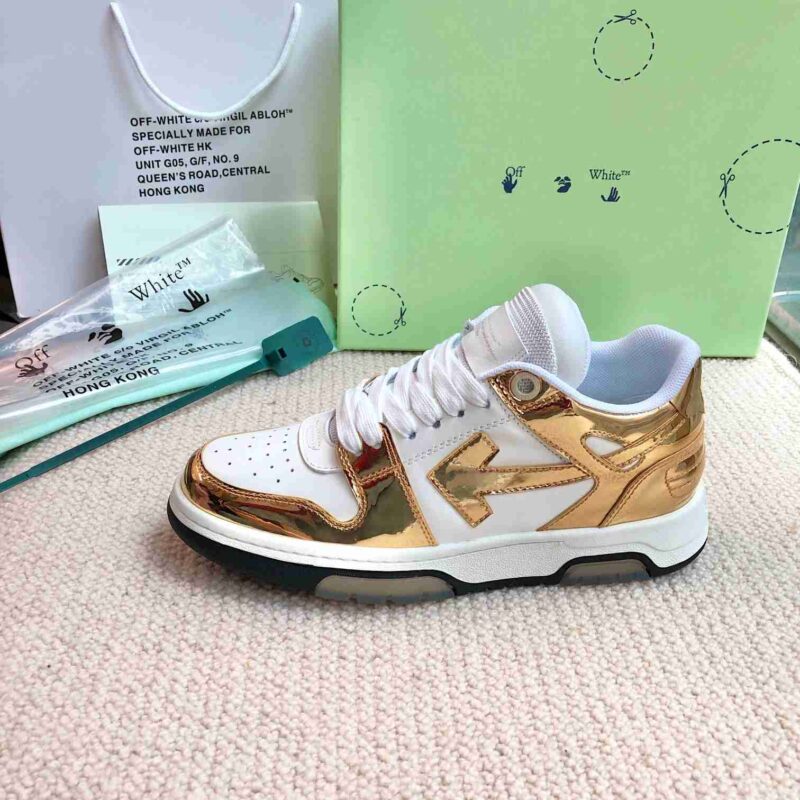 OOO OUT OF OFFICE WHITE GOLD