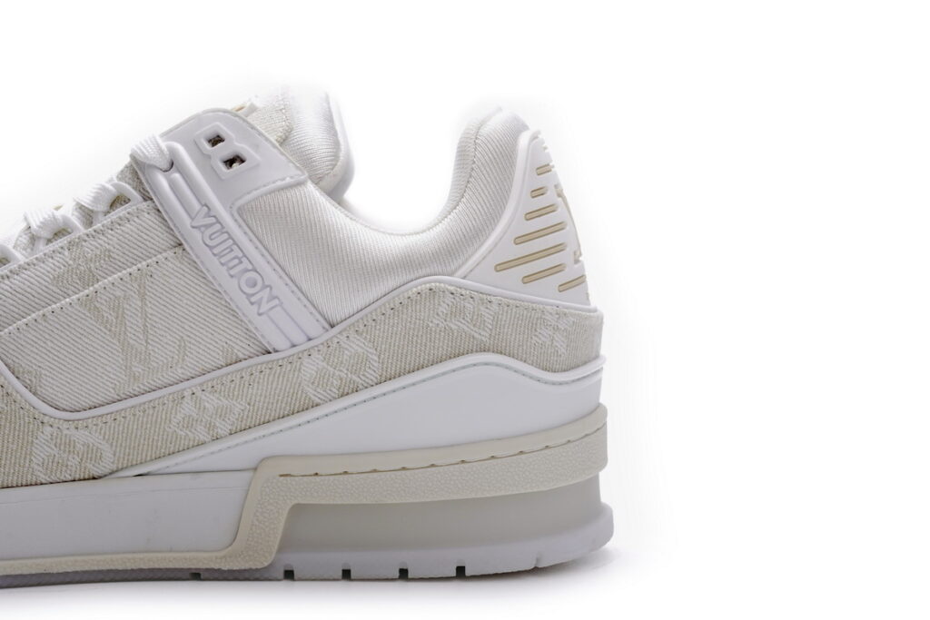 LV TRAINER 7 5