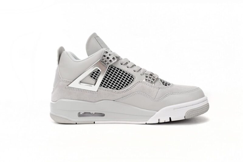 Jordan IV Frozen Moments