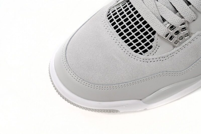 Jordan IV Frozen Moments