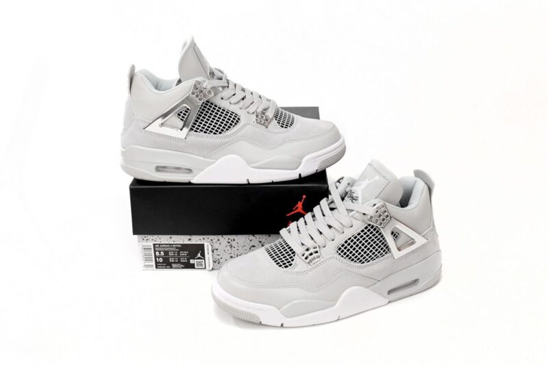 Jordan IV Frozen Moments