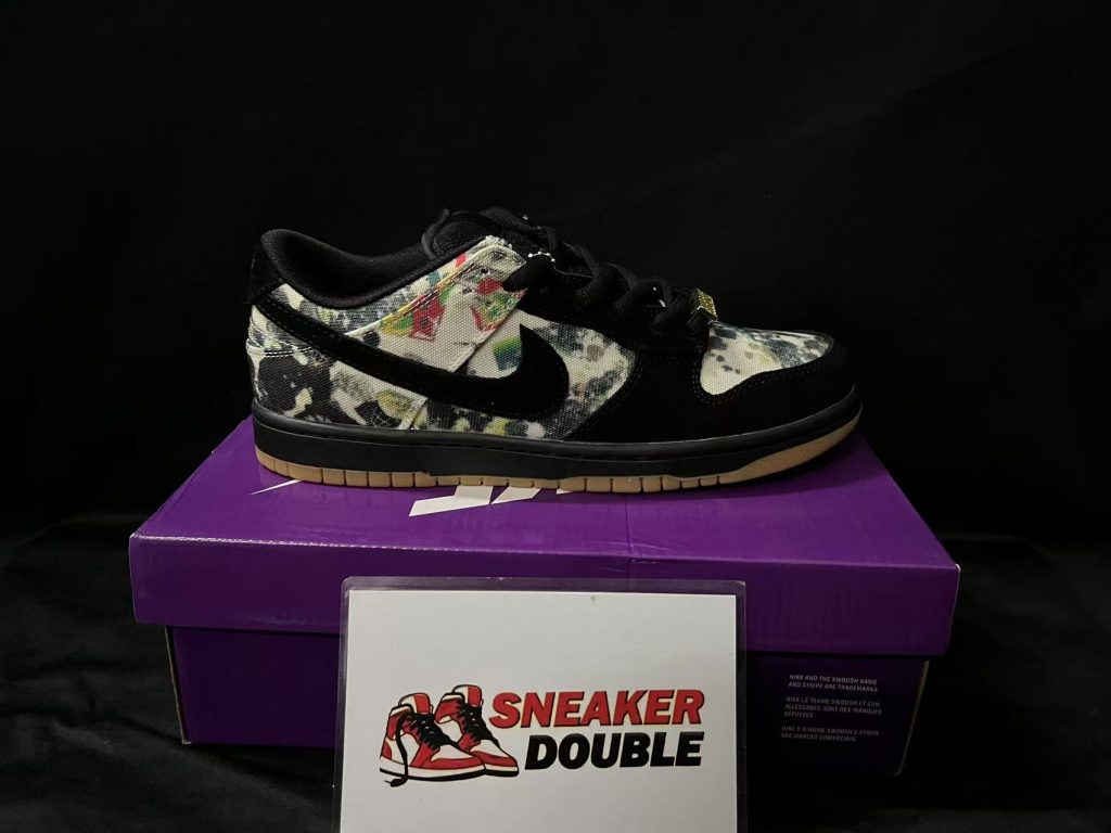 Nike SB Dunk Low Supreme Rammellzee 55 supreme dunks (2)