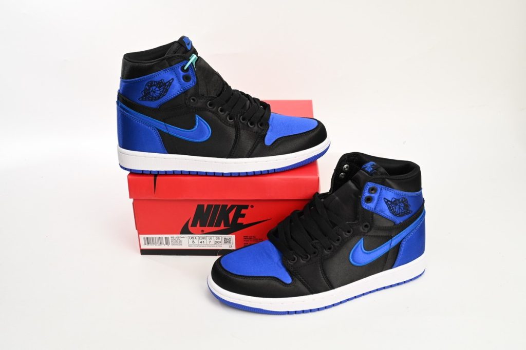 Air Jordan 1 Retro High Satin Royal