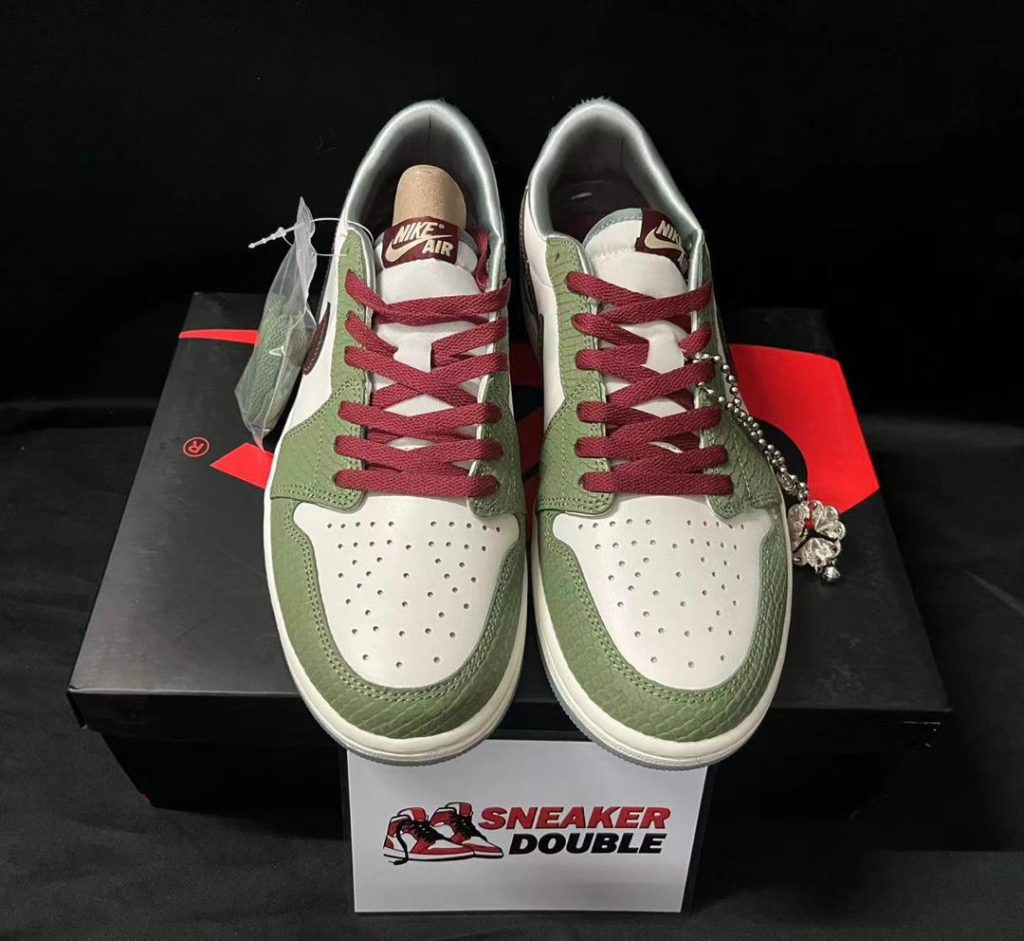 Air Jordan 1 Low Retro OG Year of the Dragon (2024)