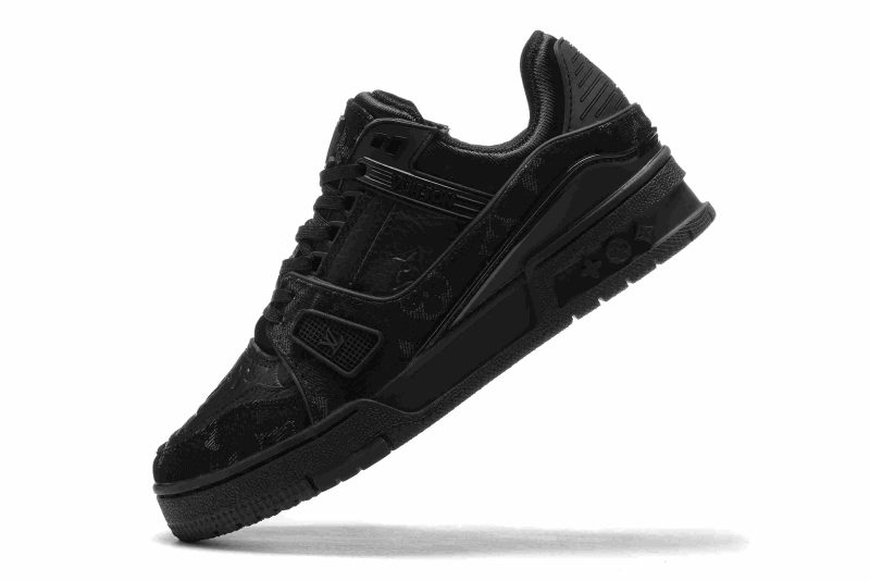 LV TRAINERS SOLID BLACK 1