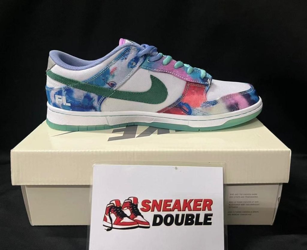 sb dunk futura 4