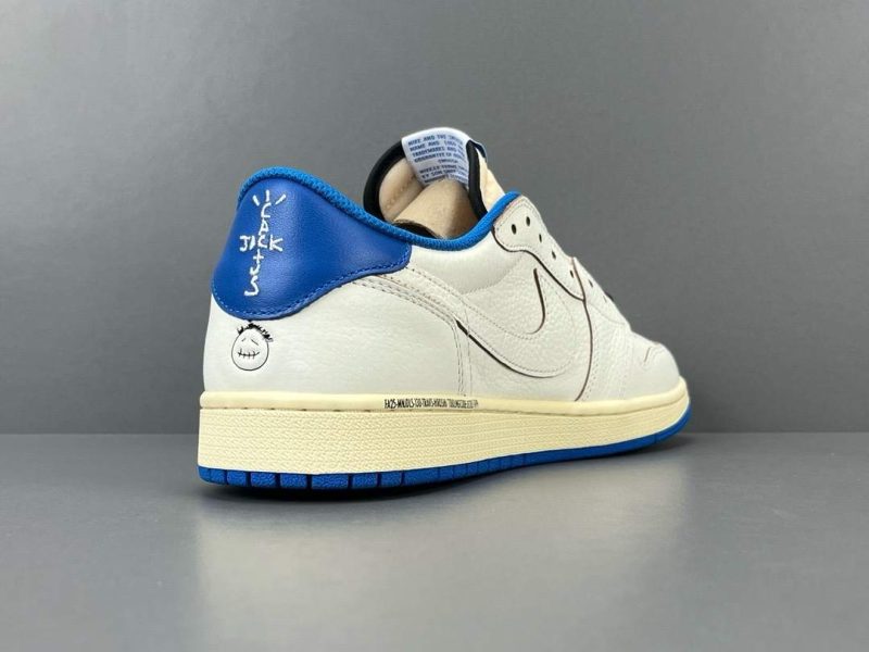 Jordan 1 Retro Low OG SP Fragment x Travis Scott Sail Military Blue 13 travis scott fragement (5)