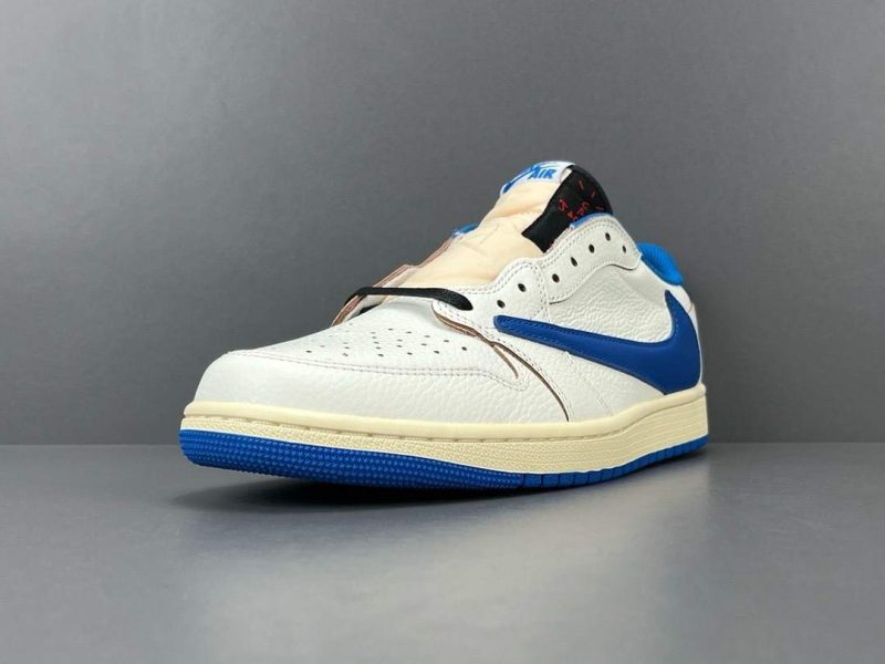 Jordan 1 Retro Low OG SP Fragment x Travis Scott Sail Military Blue 10 travis scott fragement (8)