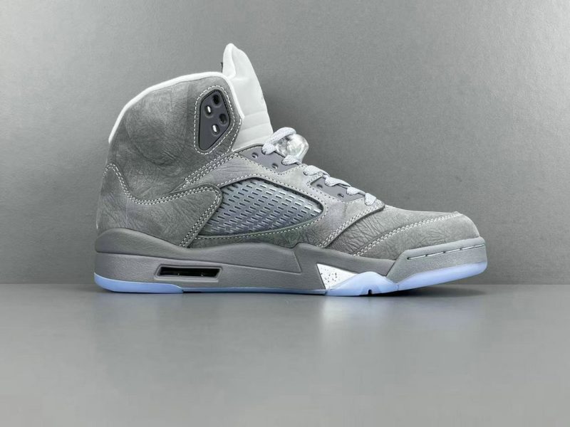 Air Jordan 5 Retro Wolf Grey (2026) 9 fd9d96b9