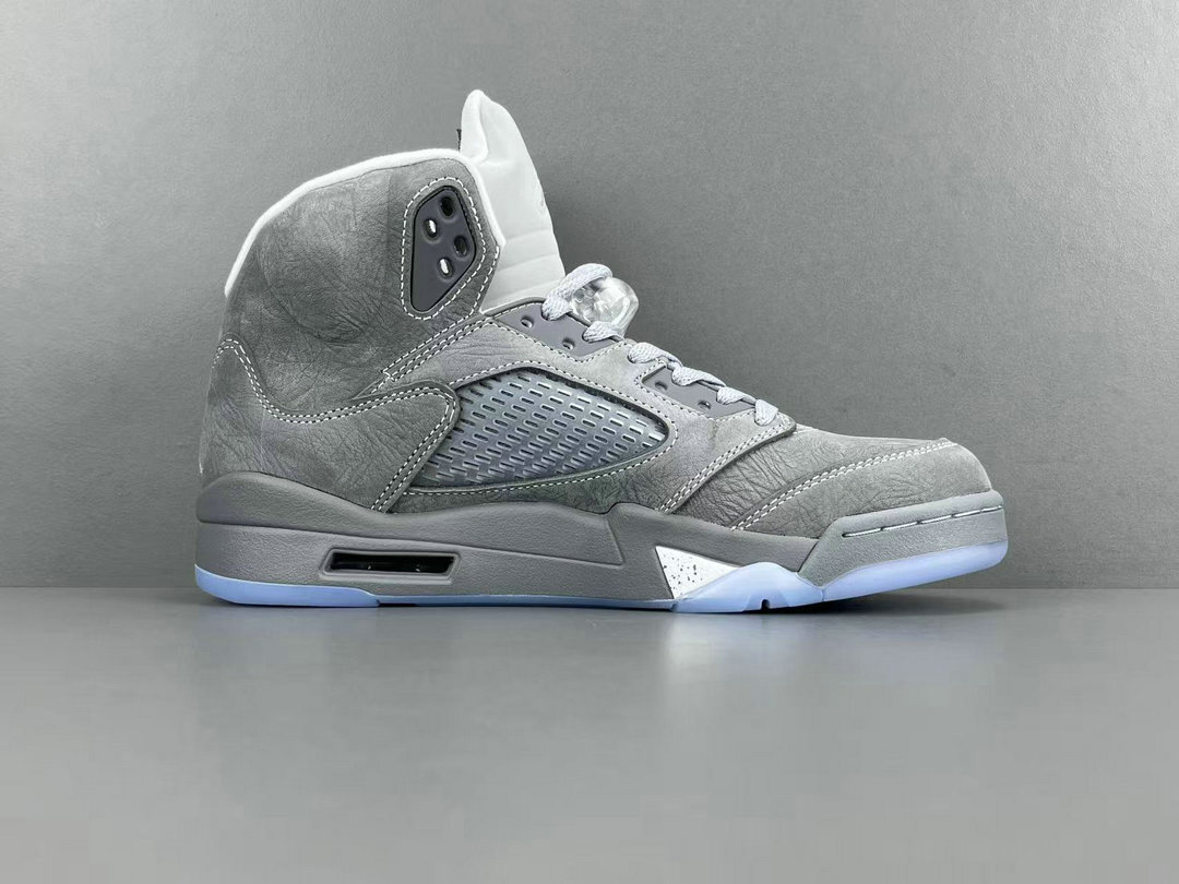 Air Jordan 5 Retro Wolf Grey (2026) 3 fd9d96b9