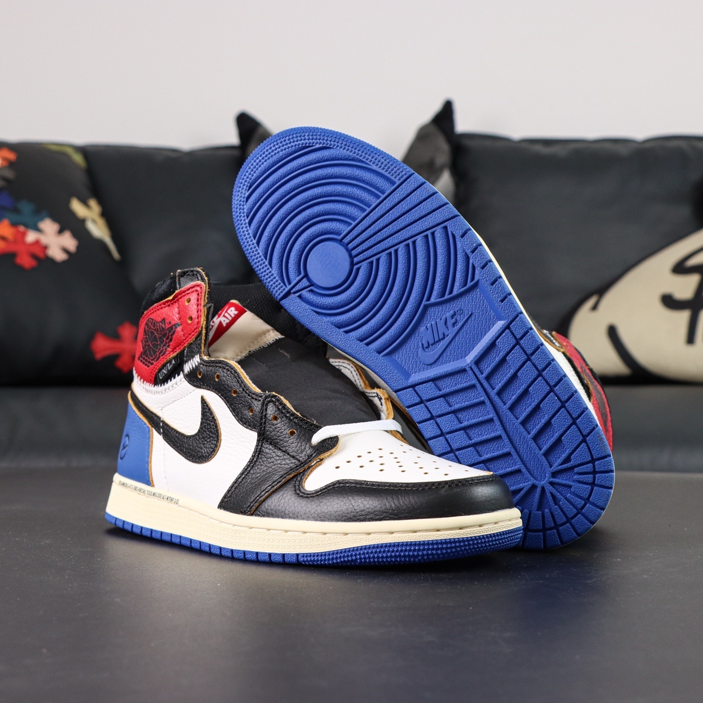 Air Jordan 1 Retro High OG SP Fragment x Union LA Varsity Red Sport Royal 3 jordan 1 fragment union (1)