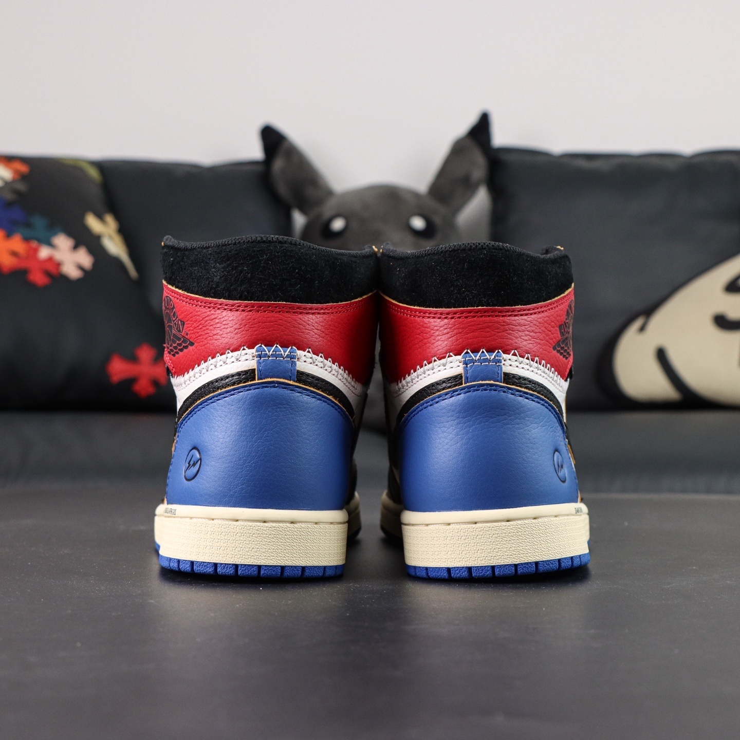 Air Jordan 1 Retro High OG SP Fragment x Union LA Varsity Red Sport Royal 4 jordan 1 fragment union (4)