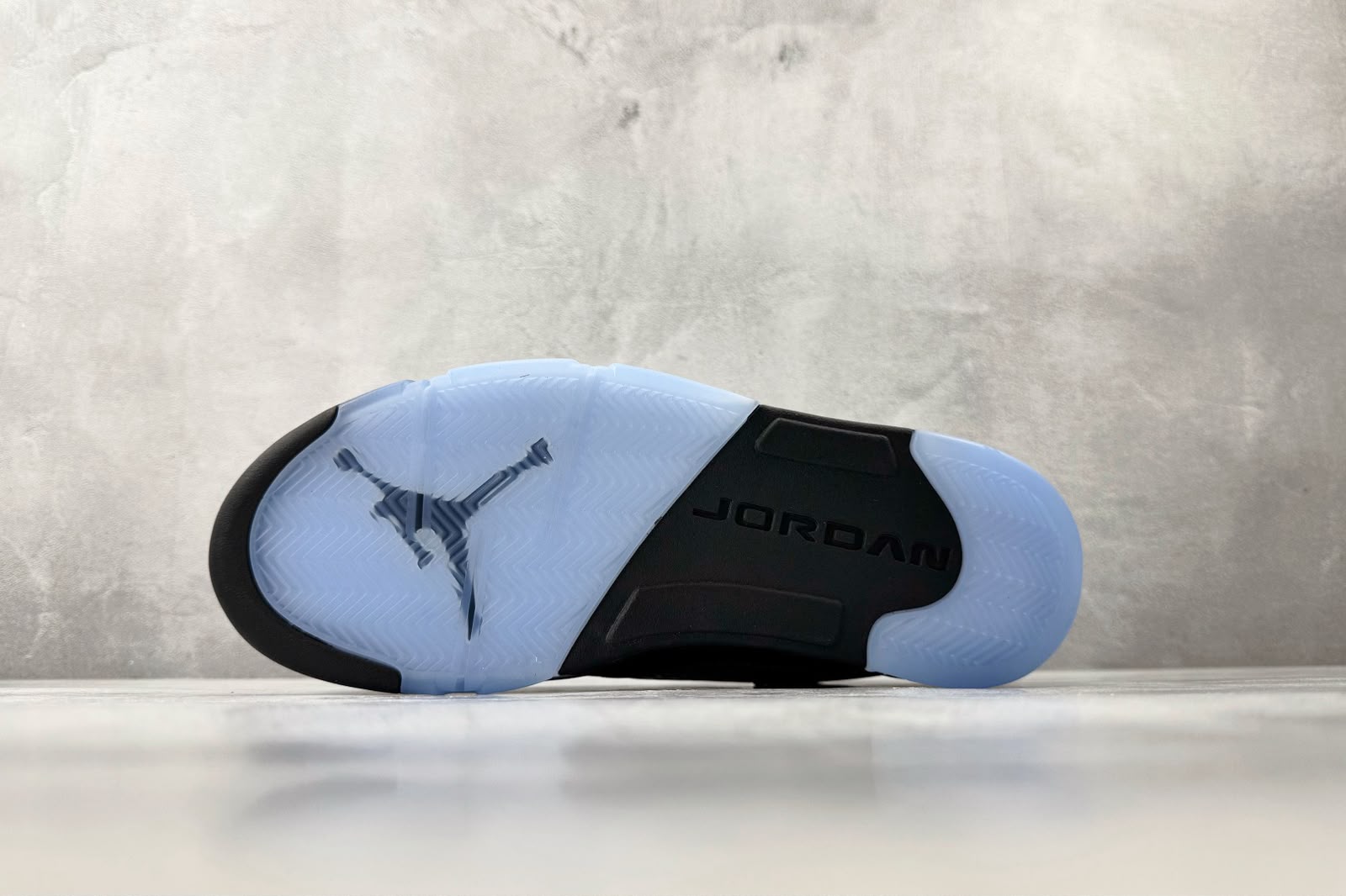 Air Jordan 5 Retro Black University Blue (2026) 7 JORDAN 5 BLACK UNIVERSITY BLUE (2)