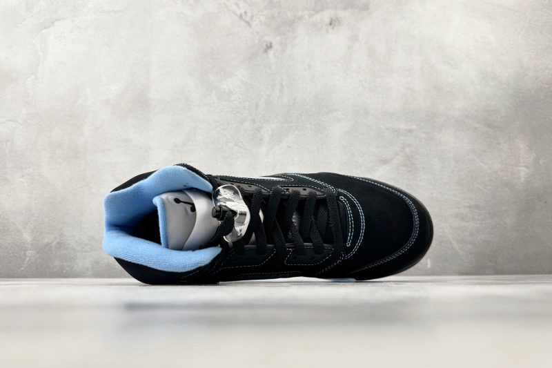 Air Jordan 5 Retro Black University Blue (2026) 17 JORDAN 5 BLACK UNIVERSITY BLUE (3)