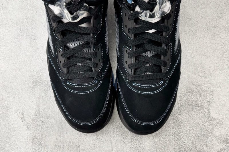 Air Jordan 5 Retro Black University Blue (2026) 14 JORDAN 5 BLACK UNIVERSITY BLUE (9)